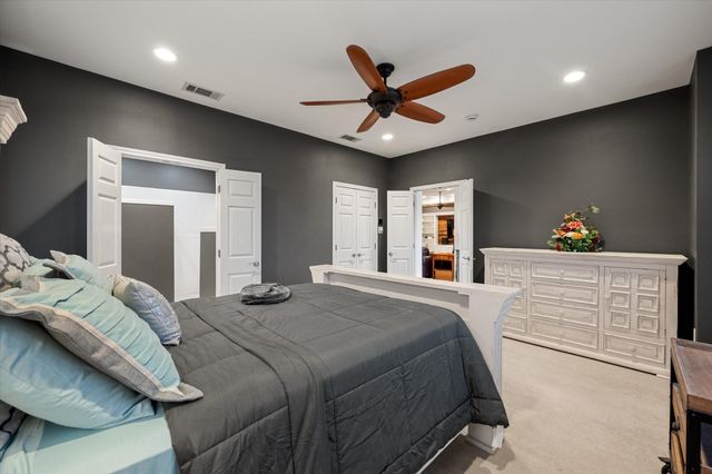 721 Willow Creek Circle, Corsicana, TX 75110