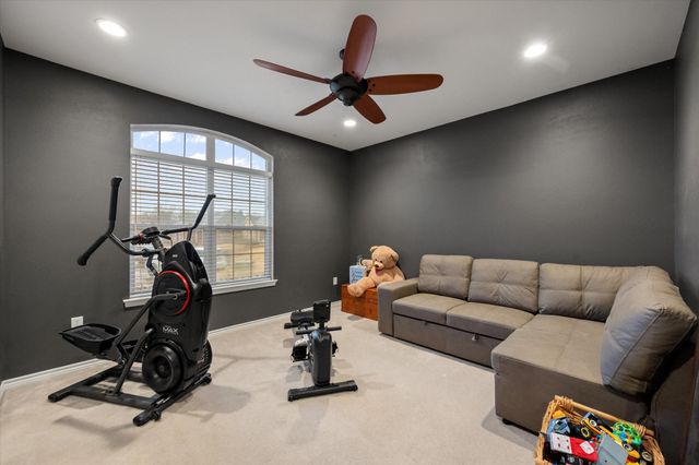 721 Willow Creek Circle, Corsicana, TX 75110