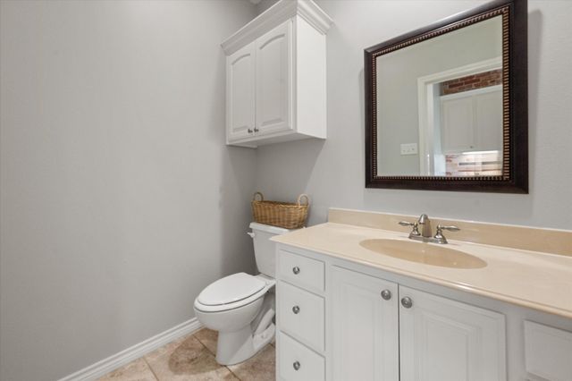 721 Willow Creek Circle, Corsicana, TX 75110