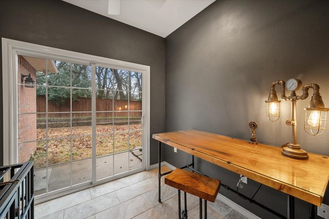 721 Willow Creek Circle, Corsicana, TX 75110