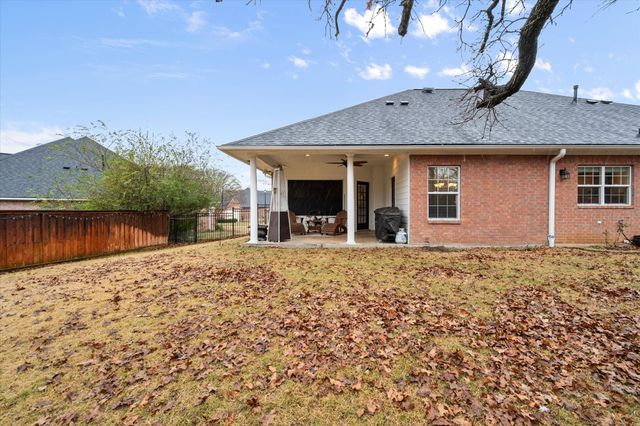 721 Willow Creek Circle, Corsicana, TX 75110