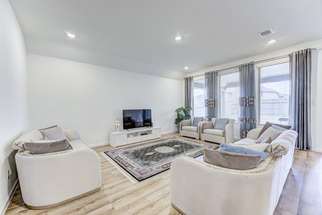 2510 Olivine Stone Drive, Richmond, TX 77469