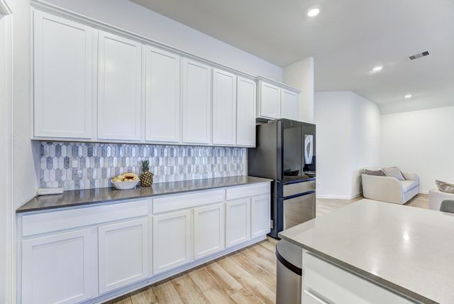 2510 Olivine Stone Drive, Richmond, TX 77469