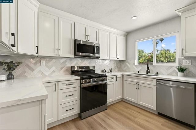 58 Coronado Ct, Pittsburg, CA 94565
