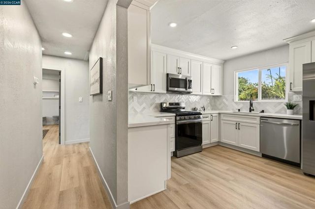 58 Coronado Ct, Pittsburg, CA 94565