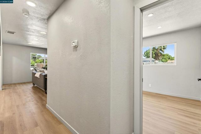 58 Coronado Ct, Pittsburg, CA 94565