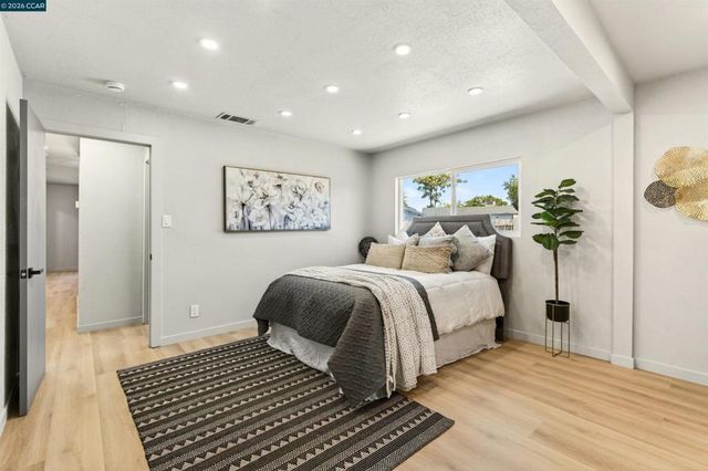 58 Coronado Ct, Pittsburg, CA 94565