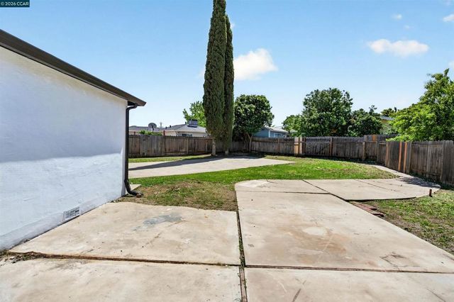 58 Coronado Ct, Pittsburg, CA 94565