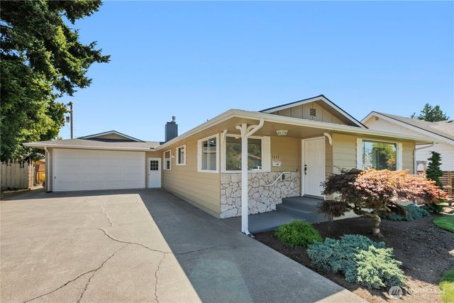 1611 E Street, Lynden, WA 98264