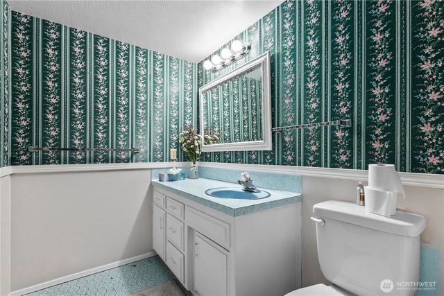 1611 E Street, Lynden, WA 98264