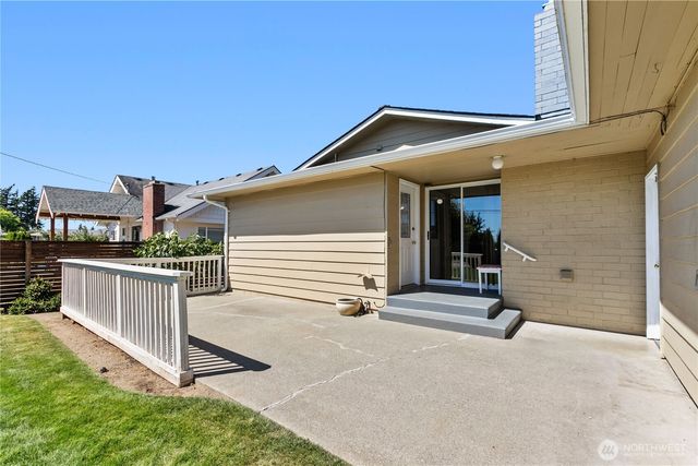 1611 E Street, Lynden, WA 98264