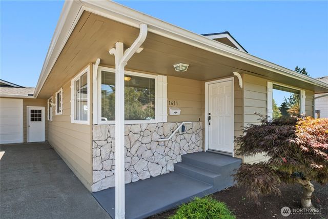 1611 E Street, Lynden, WA 98264