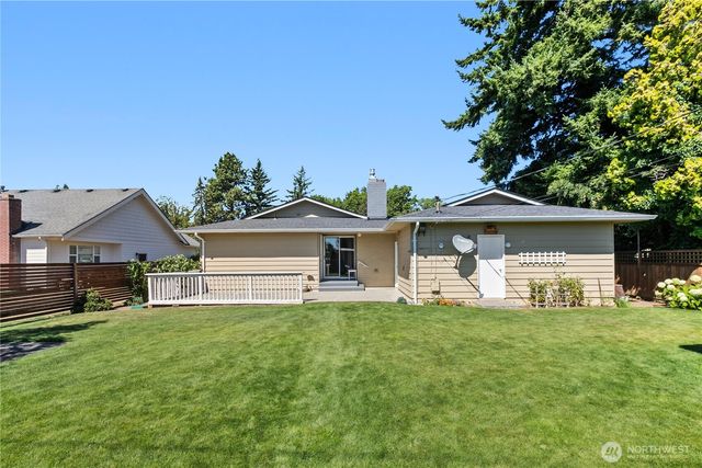 1611 E Street, Lynden, WA 98264