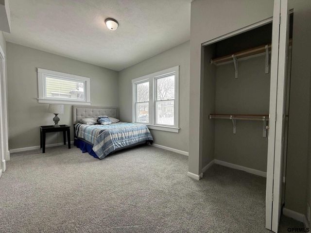 1446 S 11 Street, Lincoln, NE 68502