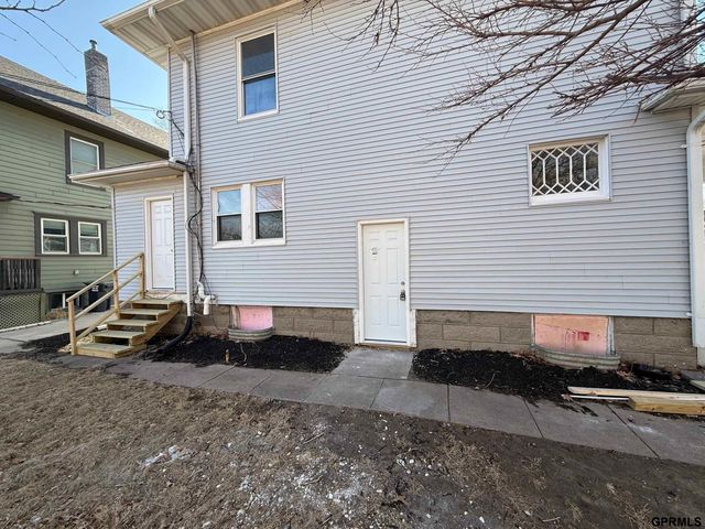 1446 S 11 Street, Lincoln, NE 68502