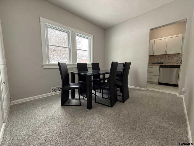 1446 S 11 Street, Lincoln, NE 68502