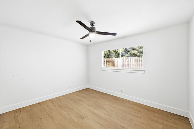 6202 Laurel Valley DR B, Austin, TX 78731