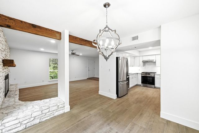 6202 Laurel Valley DR B, Austin, TX 78731