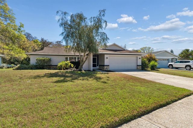 9930 NICKLAUS DRIVE, New Port Richey, FL 34655