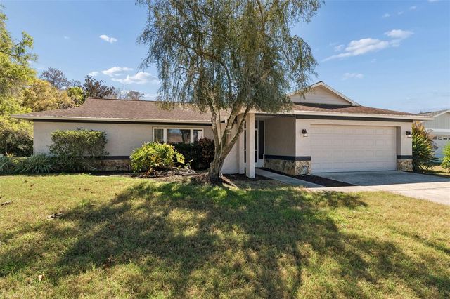 9930 NICKLAUS DRIVE, New Port Richey, FL 34655