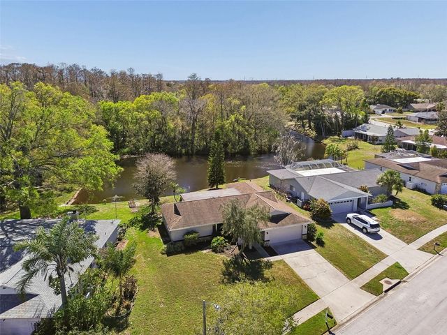 9930 NICKLAUS DRIVE, New Port Richey, FL 34655