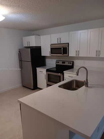 10161 W Sunrise 104 104, Plantation, FL 33322