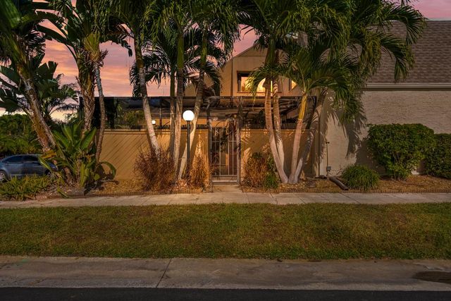 1100 SE Mitchell Ave Apt 101, Port St Lucie, FL 34952