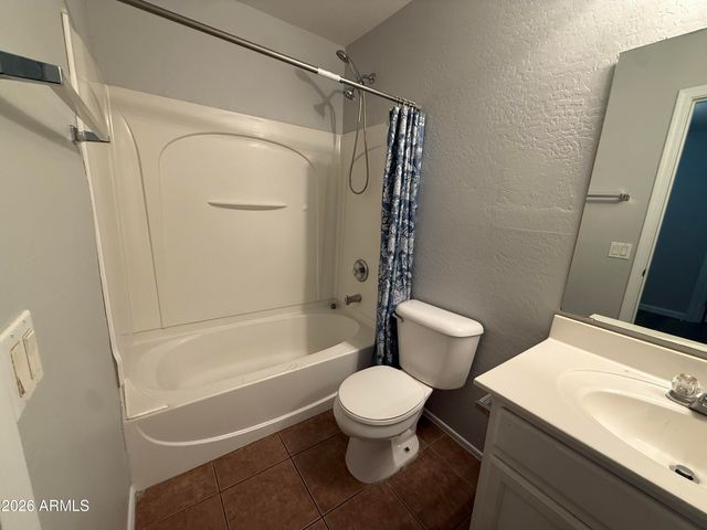 10823 N 70TH Avenue, Peoria, AZ 85345