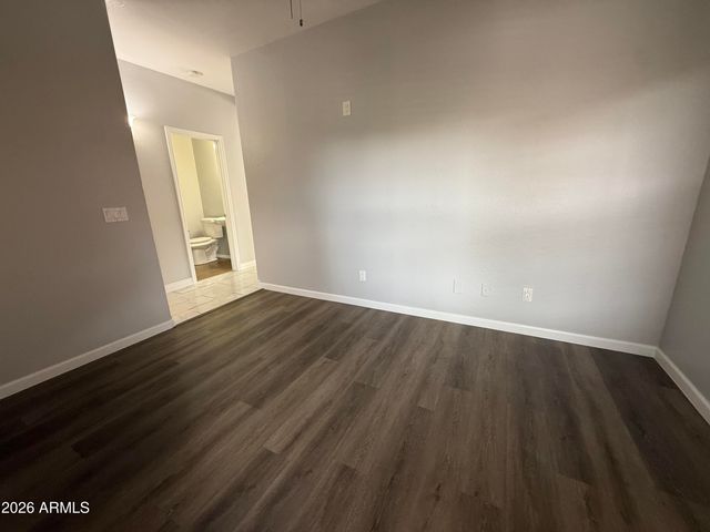 10823 N 70TH Avenue, Peoria, AZ 85345
