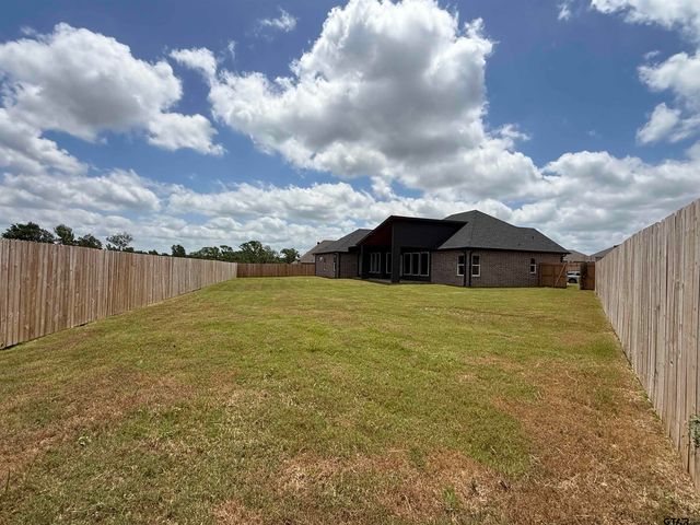 636 Prince Ln, Tyler, TX 75704