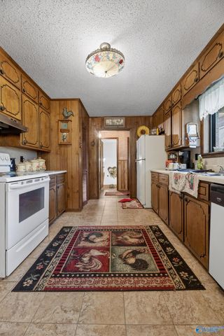 1416 Leota Lake Drive N, Southside, AL 35907