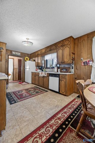 1416 Leota Lake Drive N, Southside, AL 35907