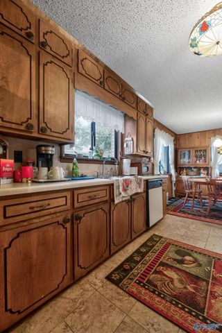 1416 Leota Lake Drive N, Southside, AL 35907