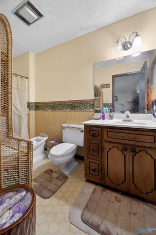 1416 Leota Lake Drive N, Southside, AL 35907