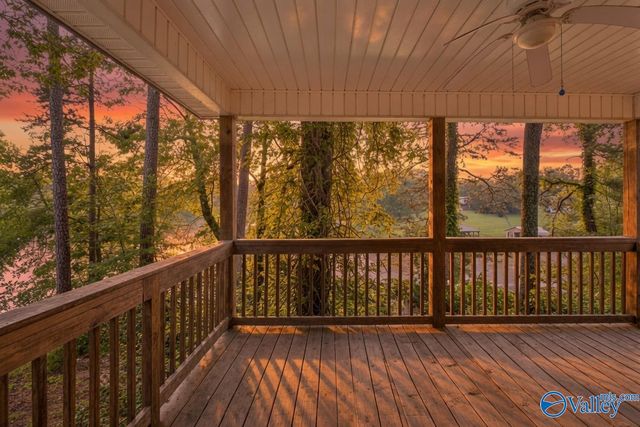 1416 Leota Lake Drive N, Southside, AL 35907