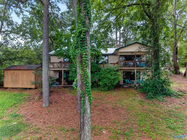 1416 Leota Lake Drive N, Southside, AL 35907