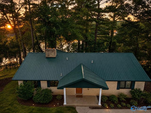 1416 Leota Lake Drive N, Southside, AL 35907