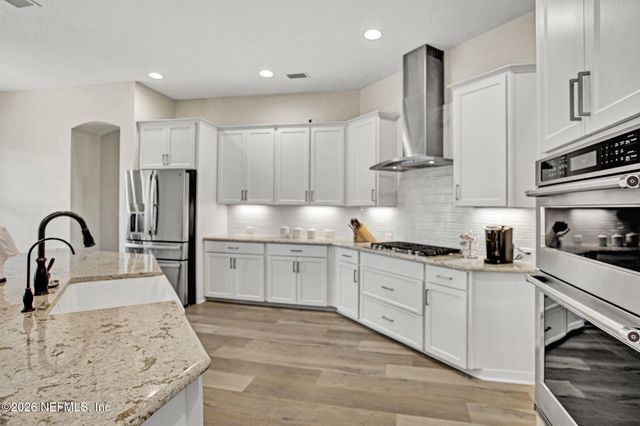 77 MANOR Lane, St. Johns, FL 32259