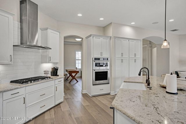 77 MANOR Lane, St. Johns, FL 32259