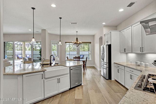 77 MANOR Lane, St. Johns, FL 32259