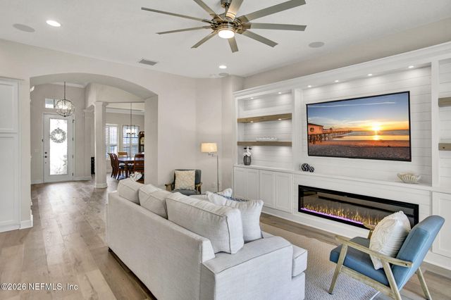 77 MANOR Lane, St. Johns, FL 32259