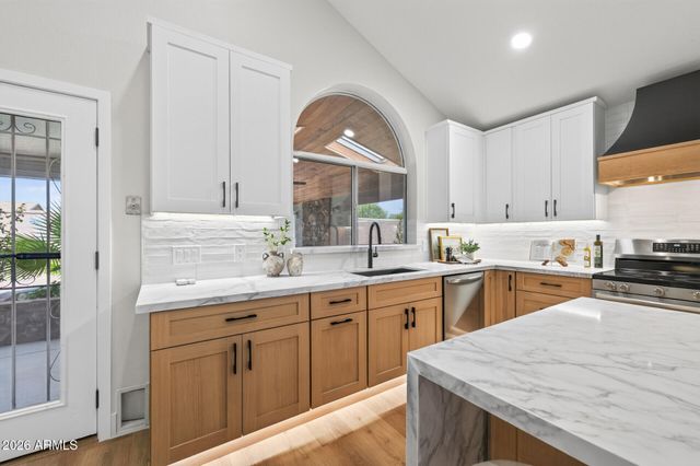 21524 N 66TH Lane, Glendale, AZ 85308