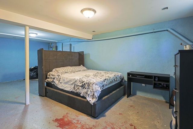 1415 Plainview Road, Carpentersville, IL 60110