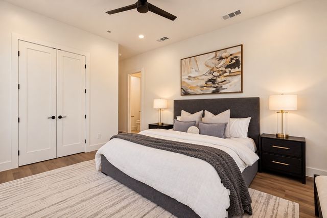 903 Bayonne Street, Dallas, TX 75212