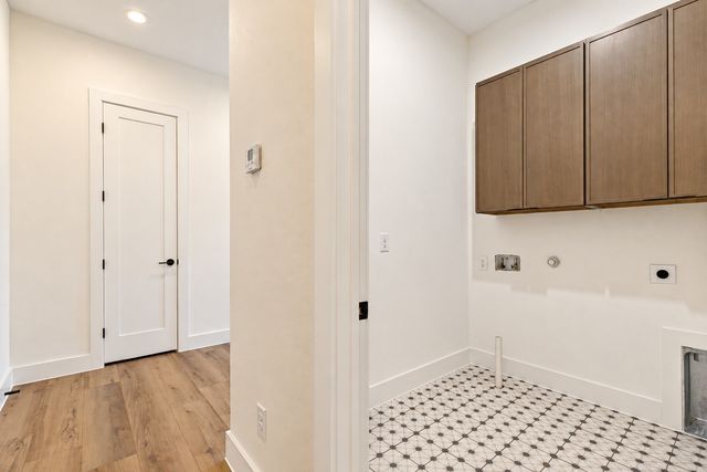 903 Bayonne Street, Dallas, TX 75212