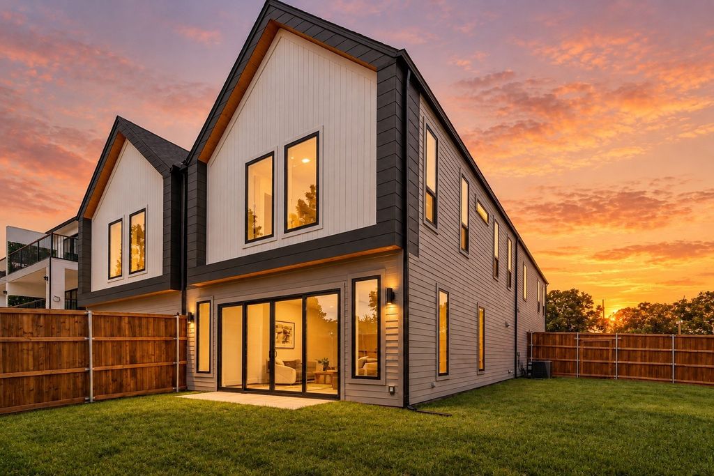 903 Bayonne Street, Dallas, TX 75212