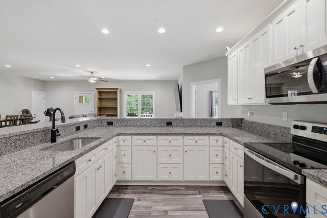 3259 Three Bridge Rd, Powhatan, VA 23139
