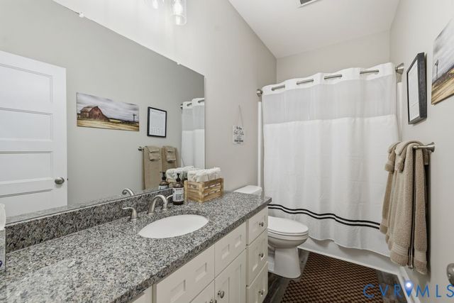 3259 Three Bridge Rd, Powhatan, VA 23139