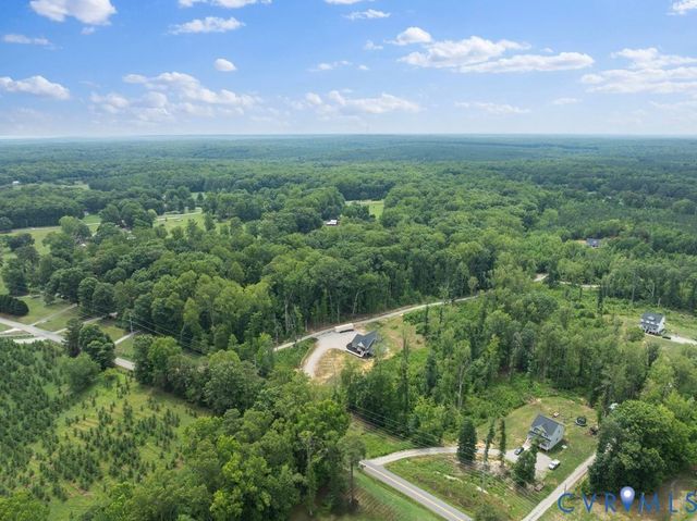 3259 Three Bridge Rd, Powhatan, VA 23139