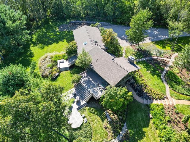 3265 N Maple Road, Ann Arbor, MI 48105